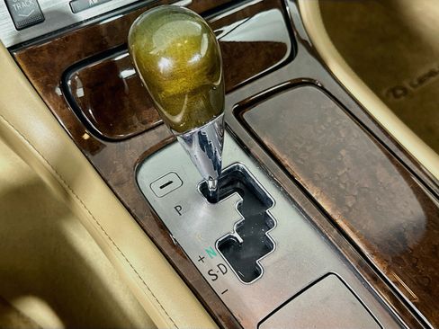 Used 2006 Lexus SC 430 Convertible RWD image 24