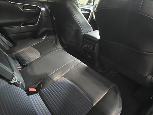 Used 2021 Toyota RAV4 XSE w/ XSE Grade Weather Package AWD/4WD image 11