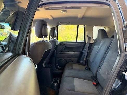 Used 2016 Jeep Compass Sport w/ Power Value Group image 18