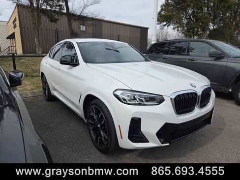 Used 2025 BMW X4 M40i w/ Premium Package image 1