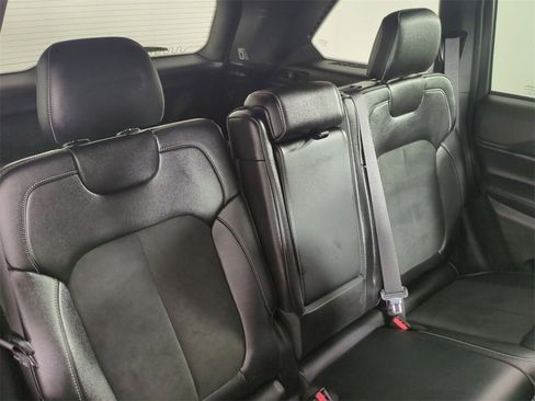 Used 2024 Jeep Grand Cherokee Altitude image 26