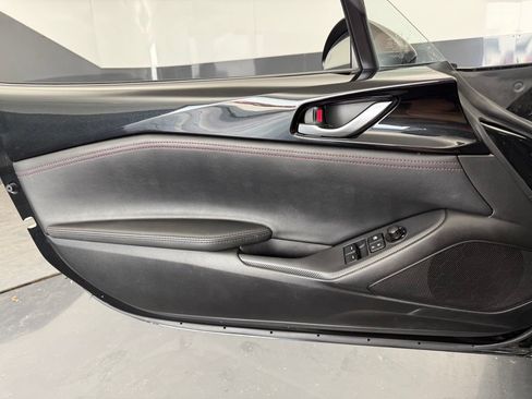 Used 2019 MAZDA MX-5 Miata Grand Touring RWD image 43