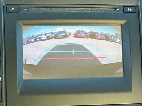 Used 2017 Toyota Camry SE image 29