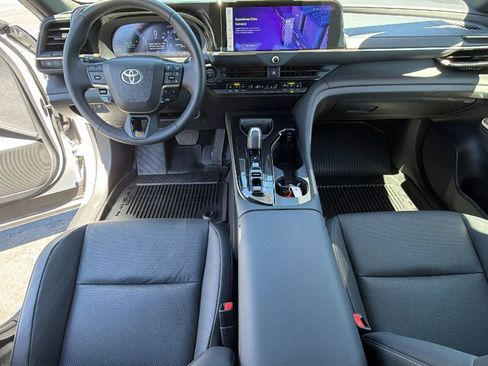 Certified 2026 Toyota Crown AWD/4WD image 26