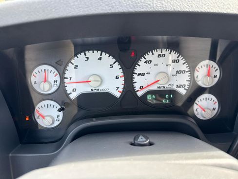 Used 2008 Dodge Ram 1500 Truck ST AWD/4WD image 16