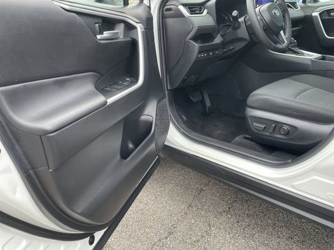 Used 2023 Toyota RAV4 XLE w/ Convenience Package AWD/4WD image 14