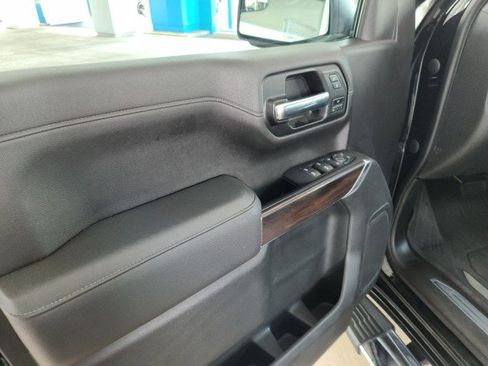 Used 2021 GMC Sierra 1500 SLT image 16