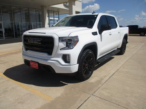 Used 2020 GMC Sierra 1500 Elevation w/ Elevation Value Package image 2