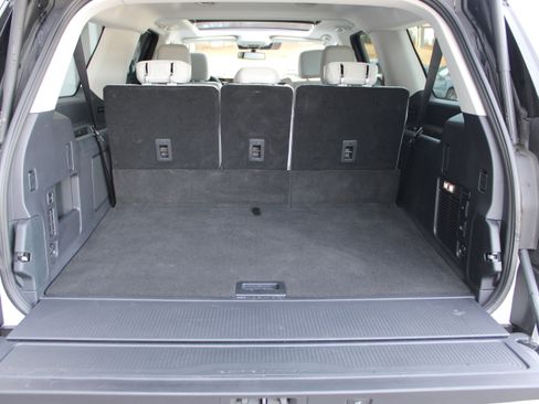 Used 2025 Ford Expedition Max Platinum image 10