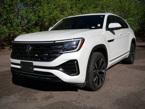 Used 2024 Volkswagen Atlas Cross Sport SEL Premium R-Line AWD/4WD image 3