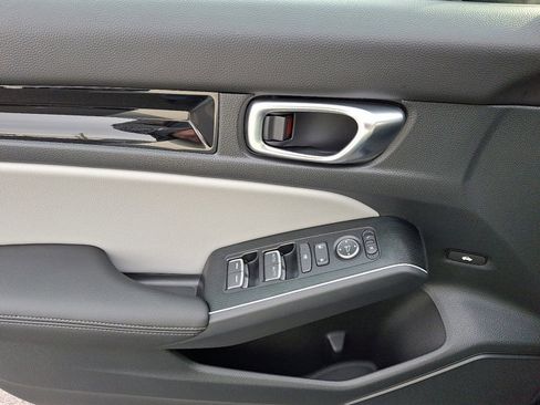 Certified 2025 Honda Civic Sport image 12