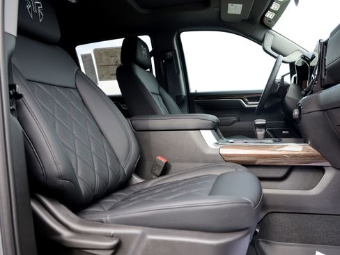 New 2025 Chevrolet Silverado 1500 RST image 39