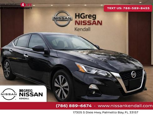 Certified 2024 Nissan Altima 2.5 S FWD image 1