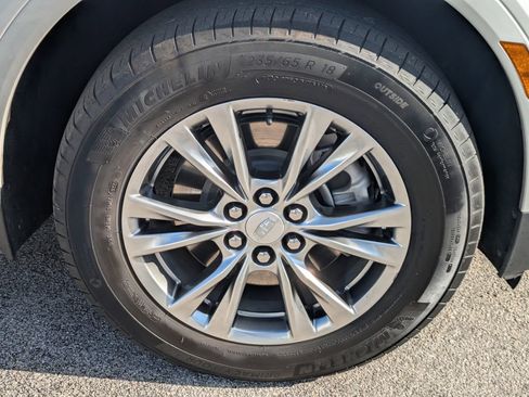 Used 2022 Cadillac XT5 Premium Luxury image 11