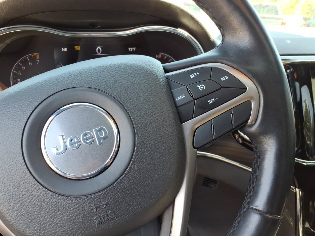 Used 2021 Jeep Grand Cherokee Limited w/ Sun & Sound Group AWD/4WD image 9