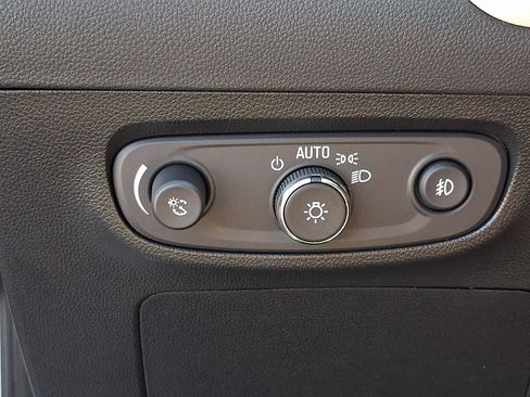 Used 2023 Buick Encore GX Preferred w/ Cold Weather Comfort Package AWD/4WD image 25