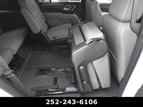 Used 2023 GMC Yukon SLT w/ SLT Premium Package image 71