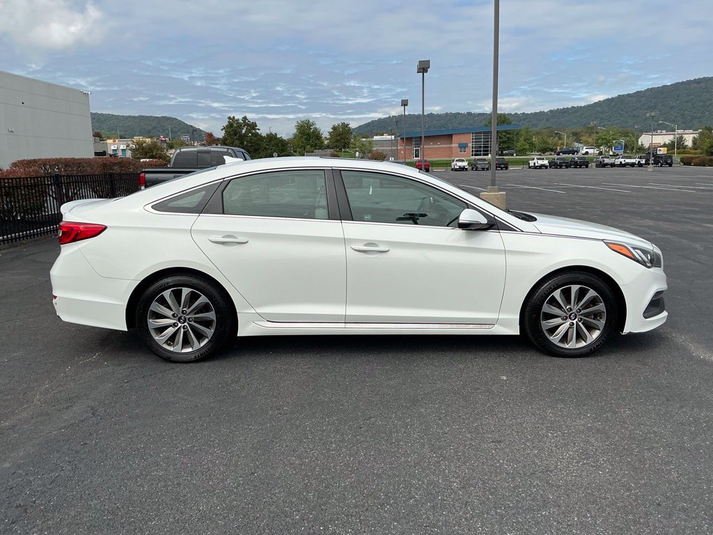Used 2016 Hyundai Sonata Sport FWD image 4
