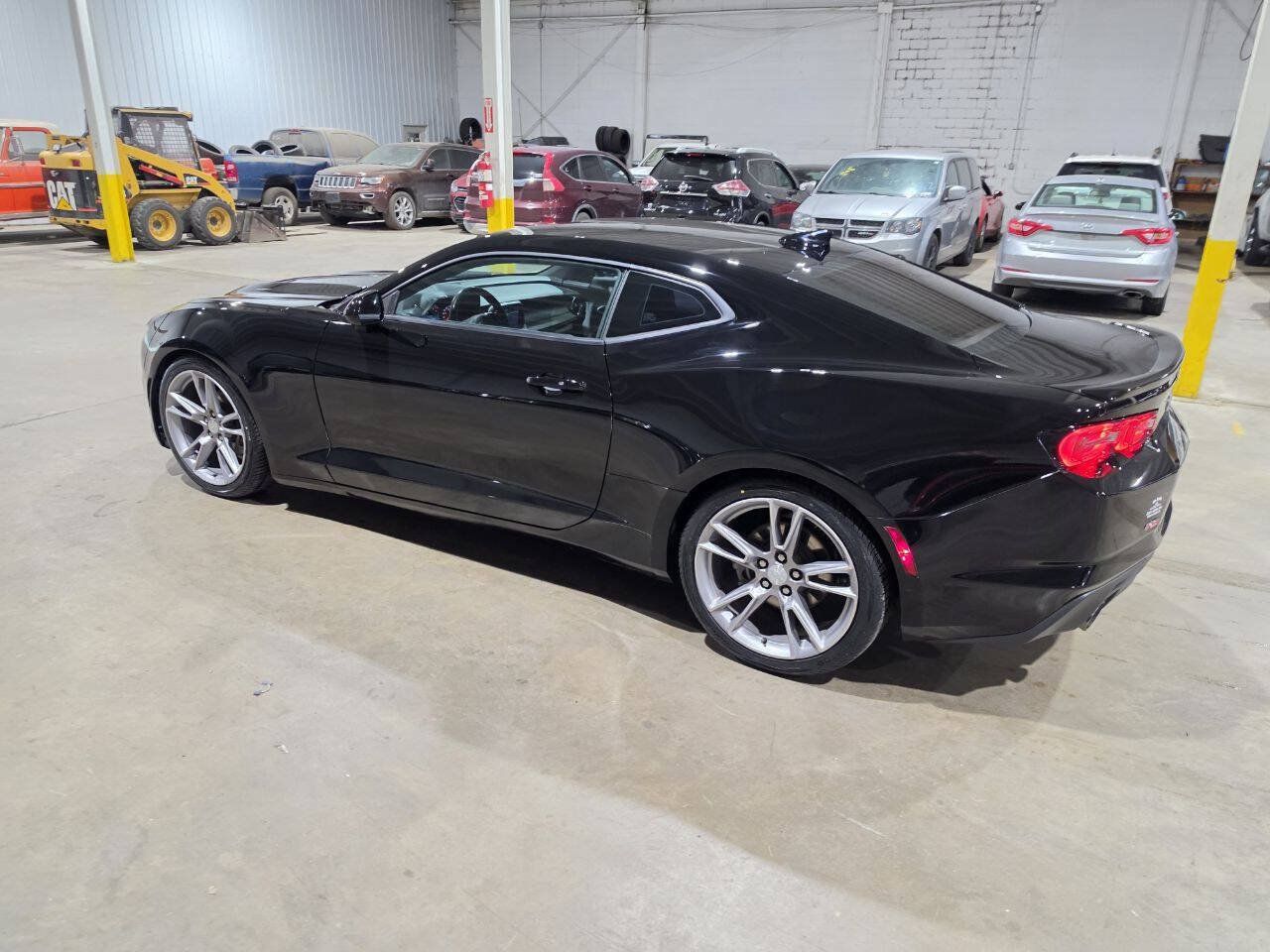 Used 2021 Chevrolet Camaro LT w/ RS Package RWD image 7