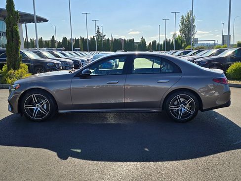 Used 2026 Mercedes-Benz E 350 4MATIC Sedan image 3