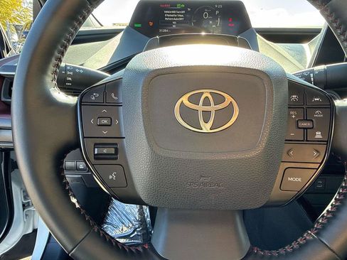 Used 2024 Toyota Prius Prime SE image 28