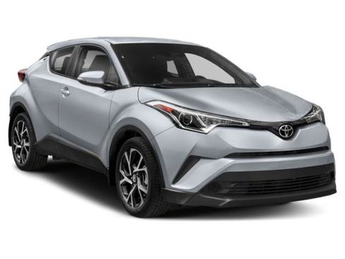 Used 2018 Toyota C-HR XLE FWD image 6