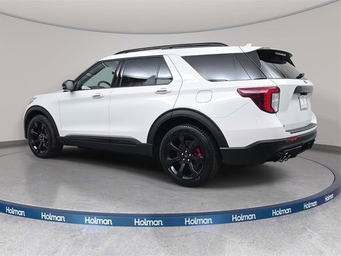 Used 2020 Ford Explorer ST w/ ST Street Pack image 8