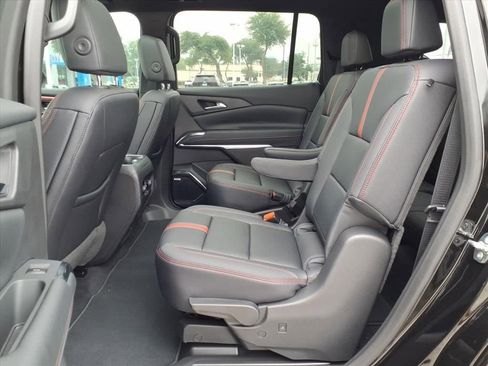New 2026 Chevrolet Traverse RS FWD image 18