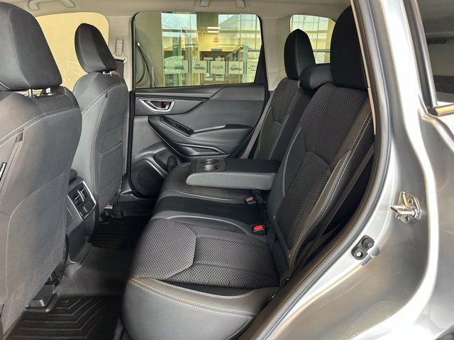 Used 2023 Subaru Forester Premium AWD/4WD image 26