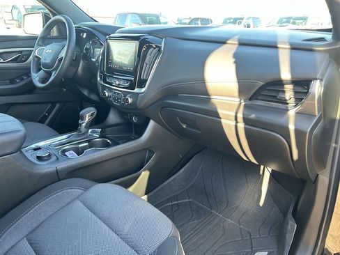 Certified 2023 Chevrolet Traverse LT FWD image 27