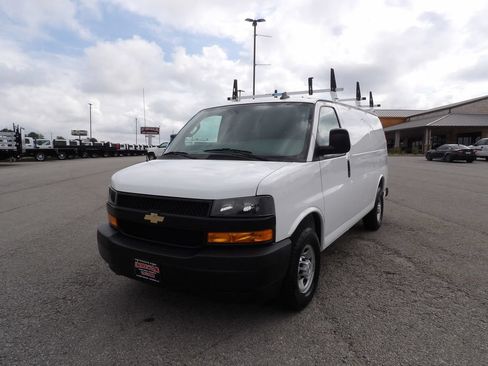 Used 2020 Chevrolet Express 2500 w/ Driver Convenience Package RWD image 56