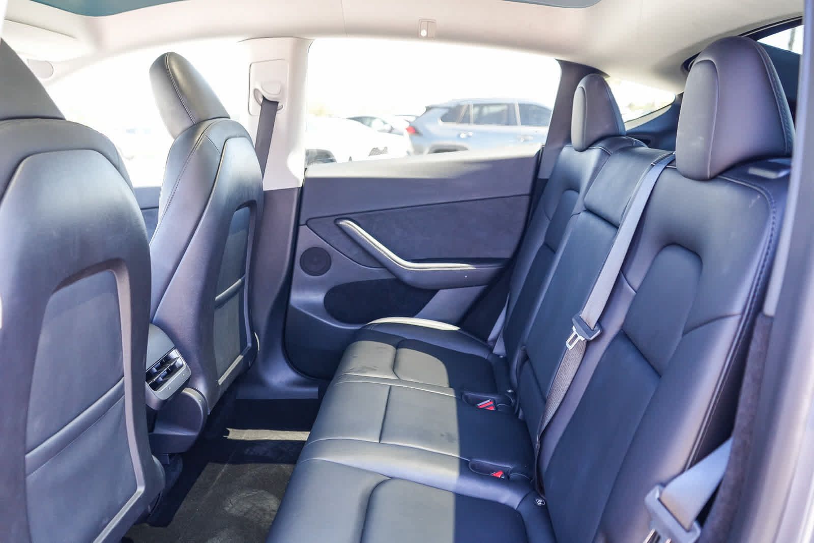 Used 2023 Tesla Model Y Performance AWD/4WD image 19