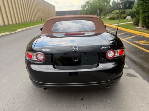 Used 2006 MAZDA MX-5 Miata Grand Touring image 14