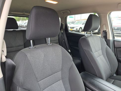 Certified 2025 Nissan Rogue SV image 31