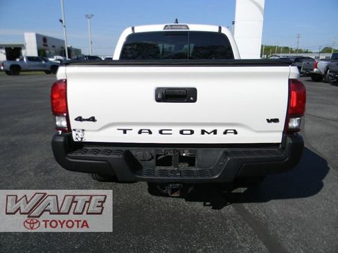 Used 2023 Toyota Tacoma SR5 w/ Black Out Package (TMS) AWD/4WD image 3