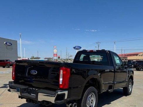 Used 2025 Ford F250 XL w/ XL Chrome Package RWD image 4