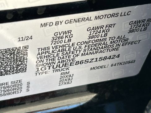 Certified 2025 GMC Sierra 1500 AT4 w/ AT4 Premium Package AWD/4WD image 36