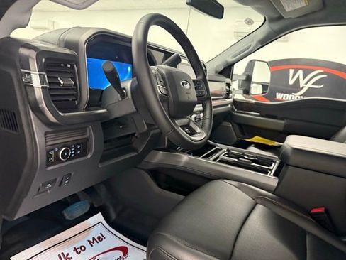 New 2026 Ford F450 Lariat image 9