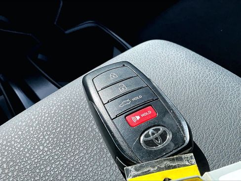 Used 2025 Toyota Camry LE FWD image 15