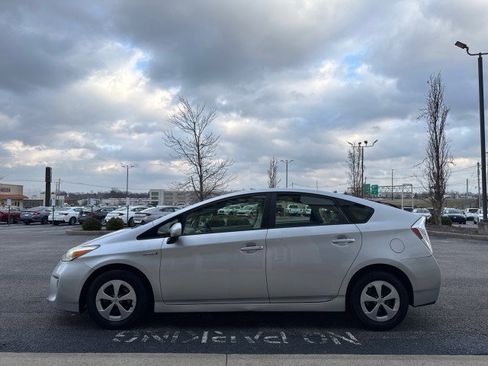 Used 2013 Toyota Prius Three image 13