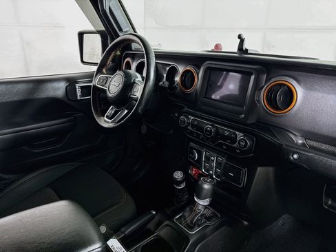Used 2021 Jeep Gladiator Mojave AWD/4WD image 25