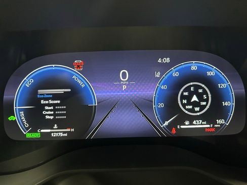 Used 2025 Toyota Sienna XSE image 23