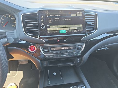 Used 2024 Honda Ridgeline Black Edition image 19
