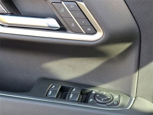 Used 2023 Chevrolet Silverado 1500 LTZ w/ Z71 Off-Road Package image 21