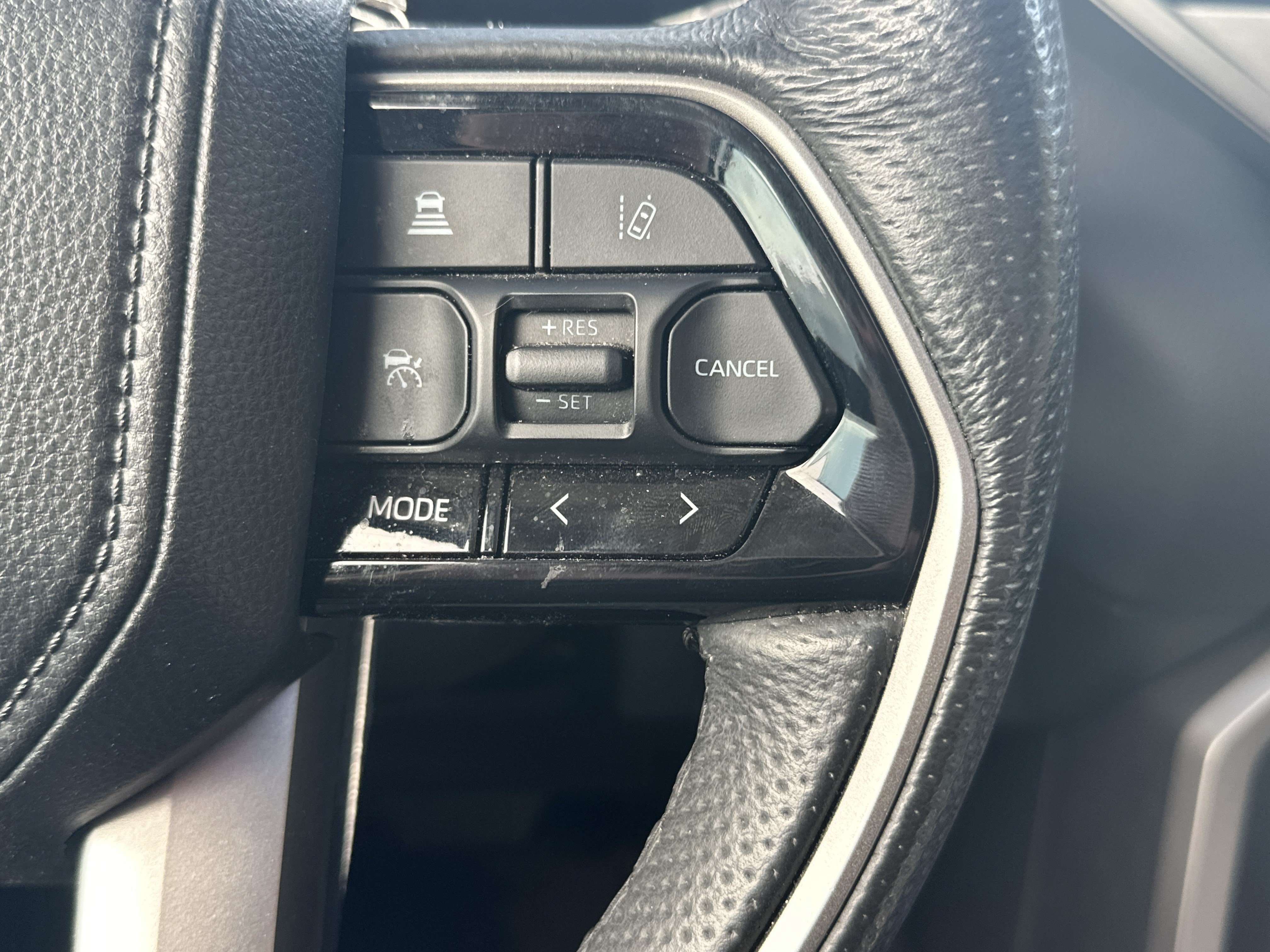 Used 2024 Toyota Tundra Limited AWD/4WD image 18