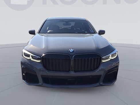 Used 2022 BMW 750i xDrive w/ Executive Package AWD/4WD image 11