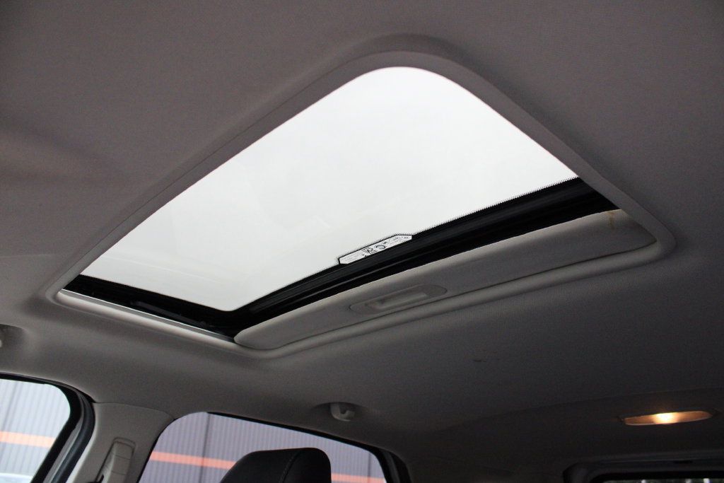 Used 2018 Ford EcoSport Titanium FWD image 5