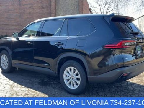 Used 2025 Toyota Grand Highlander AWD image 6