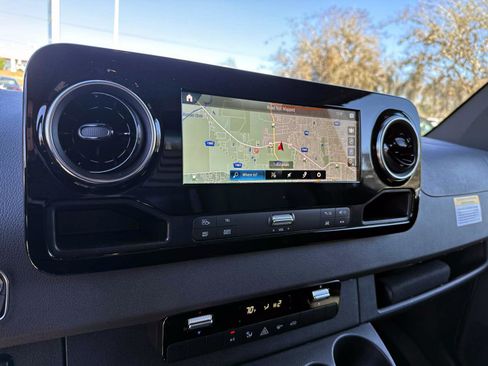 Used 2024 Mercedes-Benz Sprinter 144 Cargo image 25