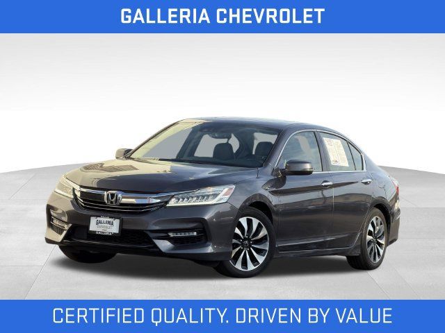 Used 2017 Honda Accord Touring image 2
